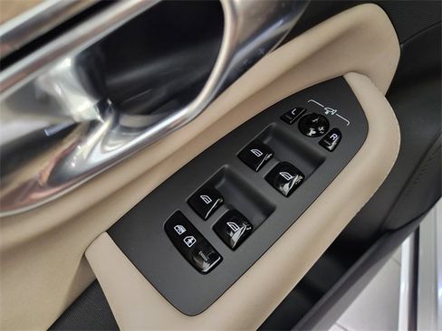 New 2026 Volvo XC90 B6 Plus w/ Protection Package Premier image 23