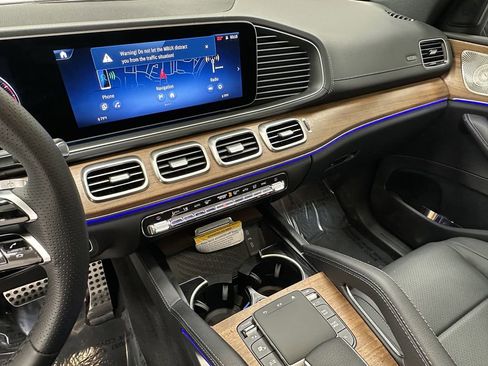 New 2025 Mercedes-Benz GLS 450 4MATIC image 31
