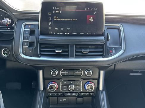 Certified 2022 GMC Yukon XL SLT w/ SLT Premium Package image 13