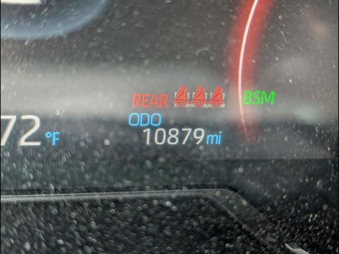 Used 2025 Toyota RAV4 XLE w/ Convenience Package FWD image 14