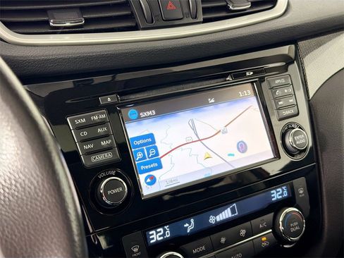 Used 2016 Nissan Rogue SL image 13