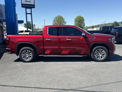 Used 2022 GMC Sierra 1500 Denali AWD/4WD image 2