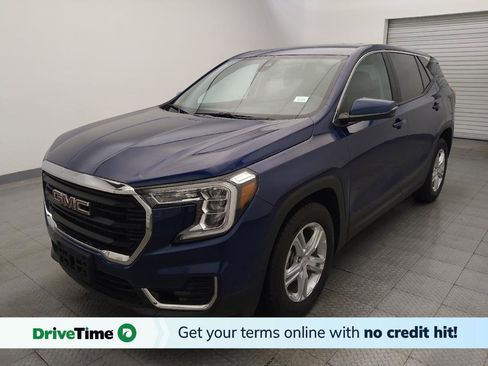 Used 2023 GMC Terrain SLE image 1