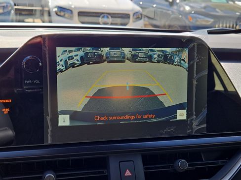 New 2025 Lexus UX 300h FWD image 18