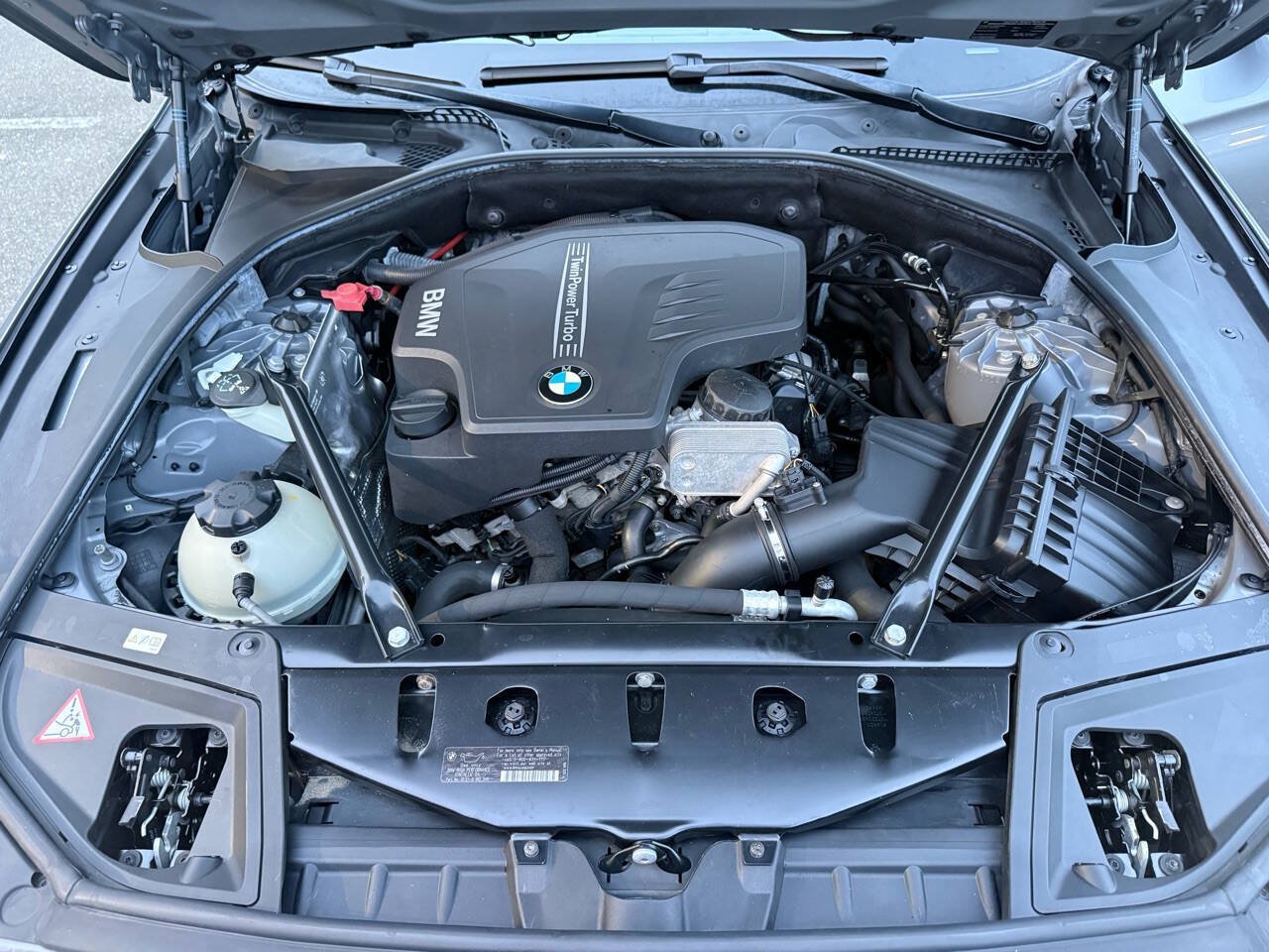 Used 2014 BMW 528i xDrive Sedan AWD/4WD image 12