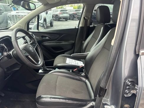 Used 2020 Buick Encore Preferred FWD image 17