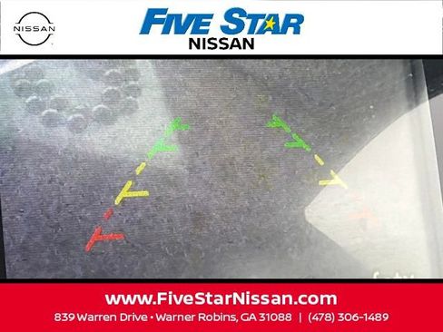 Used 2017 Nissan Rogue SV AWD/4WD image 21