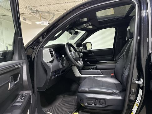 Used 2023 Toyota Sequoia Platinum AWD/4WD image 20