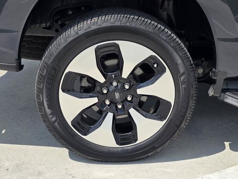 Used 2022 Ford F150 Lightning Platinum AWD/4WD image 9