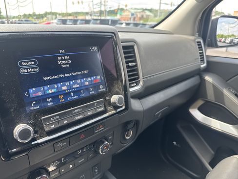 Used 2024 Nissan Frontier SL w/ Technology Package AWD/4WD image 22