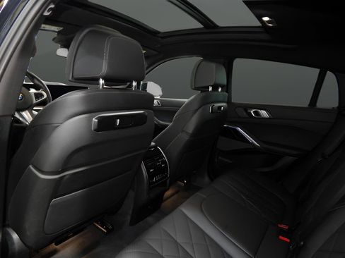 Used 2025 BMW X6 xDrive40i w/ Climate Comfort Package image 30