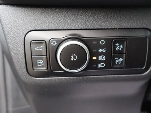 Used 2025 Ford Escape ST-Line Select AWD/4WD image 17