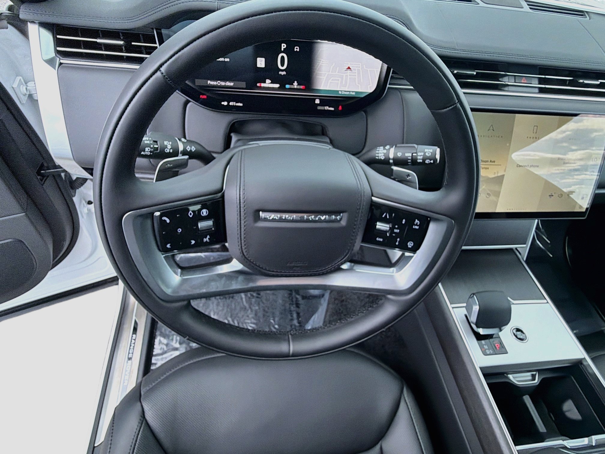 New 2026 Land Rover Range Rover Long Wheelbase SE AWD/4WD image 42