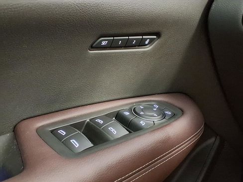 Certified 2022 Cadillac XT6 Premium Luxury image 34