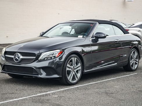 Used 2019 Mercedes-Benz C 300 Cabriolet image 3
