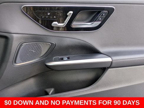 Used 2025 Mercedes-Benz C 300 Sedan image 32