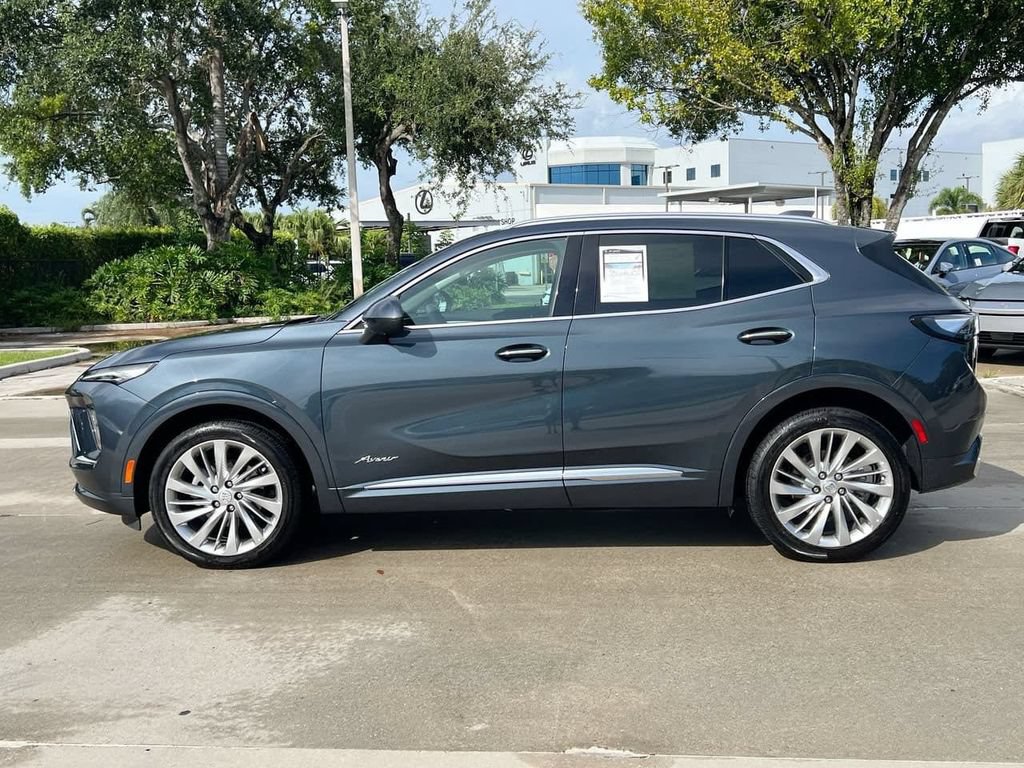 Used 2026 Buick Envision Avenir AWD/4WD image 4