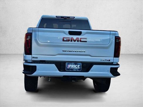 Used 2024 GMC Sierra 2500 AT4 w/ AT4 Premium Plus Package image 6