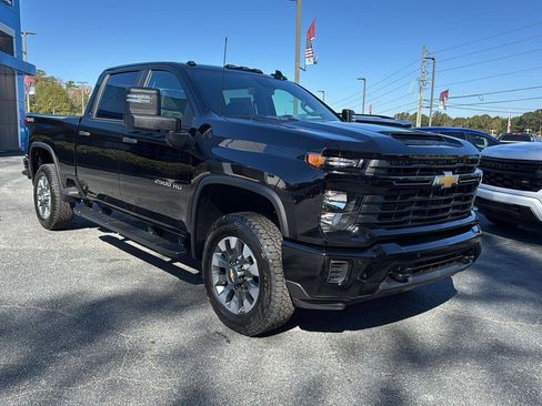 New 2026 Chevrolet Silverado 2500 Custom w/ Custom Value Package image 6
