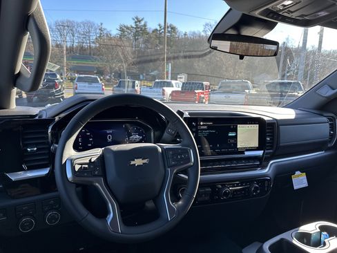 New 2026 Chevrolet Silverado 1500 LT image 15