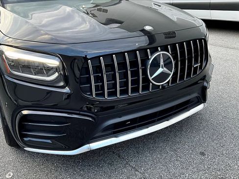 Used 2025 Mercedes-Benz GLB 35 AMG AMG GLB 35 image 30