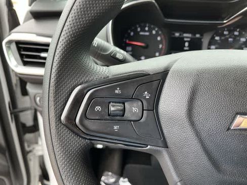 Used 2022 Chevrolet TrailBlazer LT w/ Confidence II Package FWD image 20
