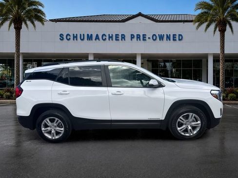 Certified 2021 GMC Terrain SLE w/ Driver Convenience Package AWD/4WD image 8