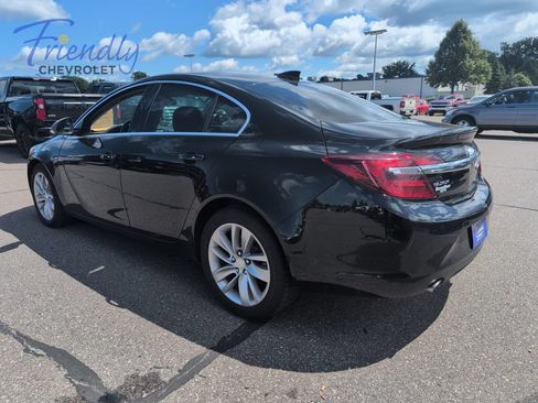 Used 2016 Buick Regal Premium FWD image 2