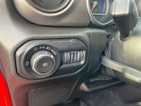 Used 2019 Jeep Wrangler Unlimited Sport S image 18