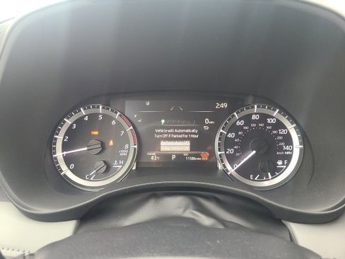 Used 2024 Toyota Highlander LE image 24