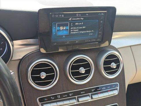 Used 2019 Mercedes-Benz C 300 4MATIC Sedan image 6