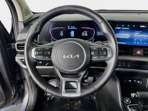 Used 2023 Kia Sportage EX FWD image 12