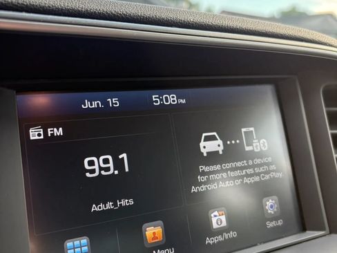 Used 2020 Hyundai Elantra SEL FWD image 20