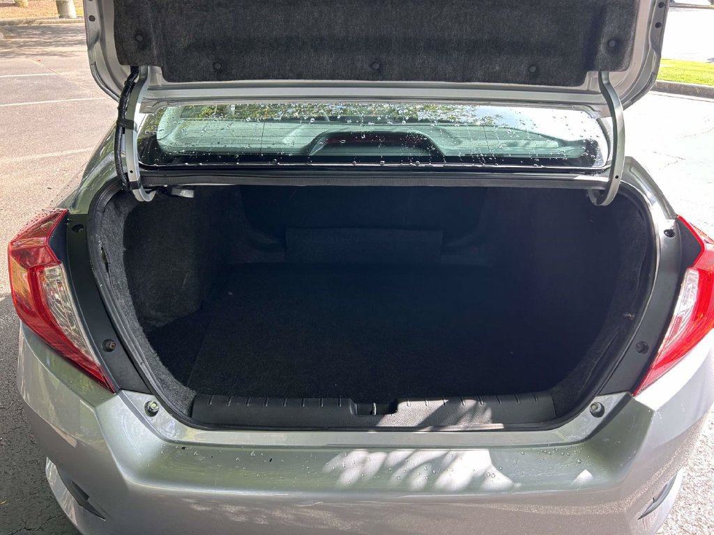 Used 2019 Honda Civic Sport image 8
