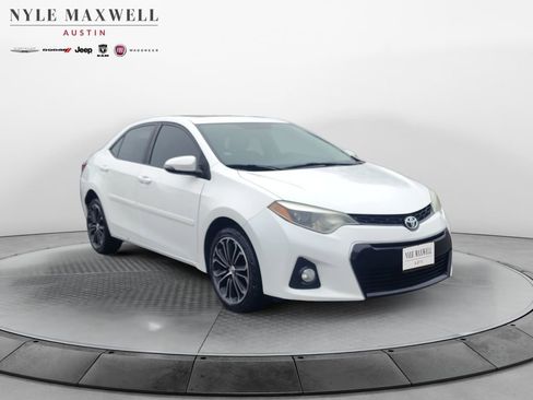 Used 2016 Toyota Corolla L image 2