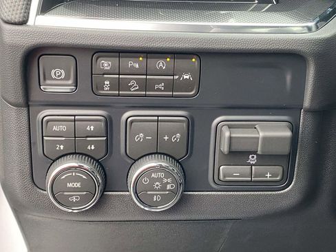 New 2026 Chevrolet Suburban RST w/ Advanced Technology Package image 21