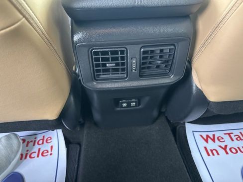 Used 2020 Toyota RAV4 Limited image 15