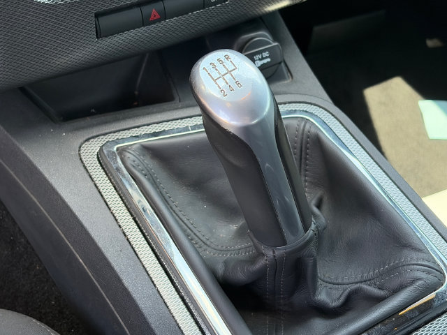 Used 2013 Dodge Challenger R/T RWD image 16