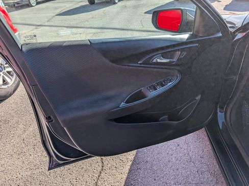 Used 2020 Chevrolet Malibu LT image 11