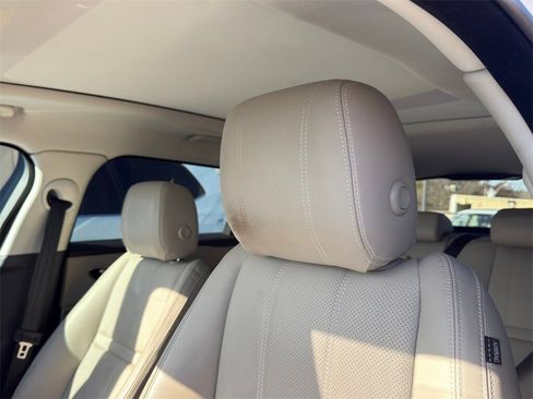 Used 2021 Land Rover Range Rover Velar S image 16