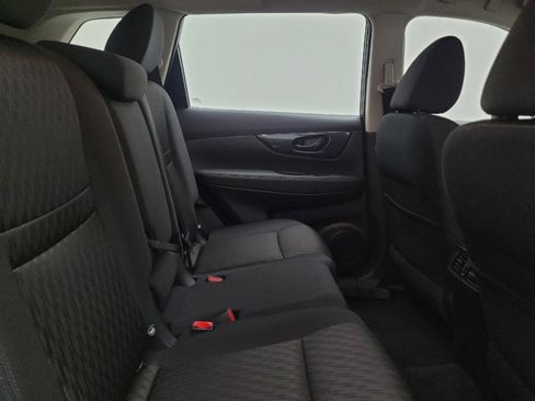 Used 2019 Nissan Rogue S AWD/4WD image 19