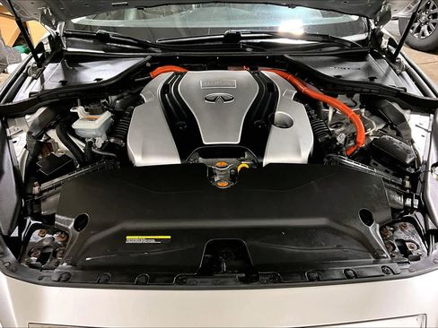 Used 2014 INFINITI Q50 Premium w/ Deluxe Technology Package image 32