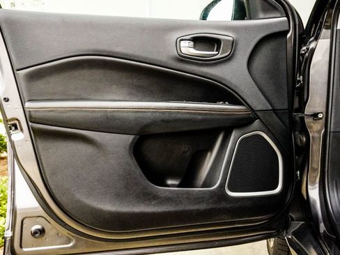 Used 2017 Jeep Compass Limited w/ Navigation Group image 35