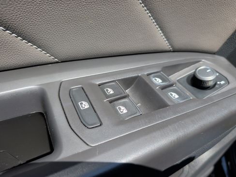 Used 2023 Volkswagen Atlas SE FWD image 27