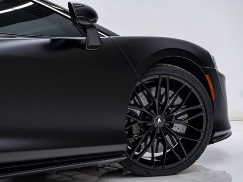 Used 2023 McLaren GT RWD image 16