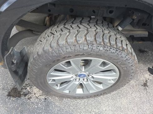 Used 2017 Ford F150 Lariat w/ Equipment Group 502A Luxury AWD/4WD image 38