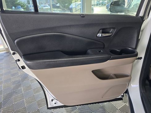 Used 2020 Honda Pilot Touring image 38