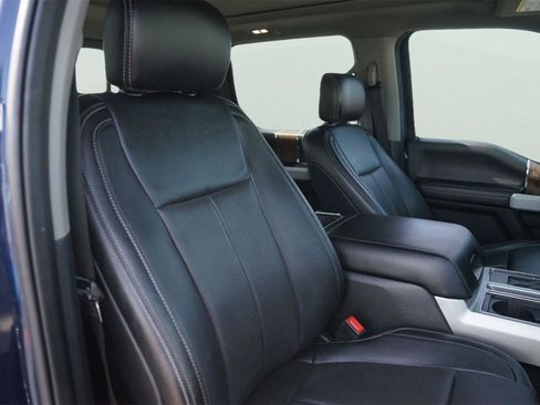 Used 2019 Ford F150 Lariat w/ Equipment Group 502A Luxury AWD/4WD image 20
