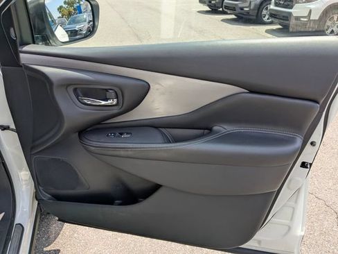Used 2020 Nissan Murano SL FWD image 38