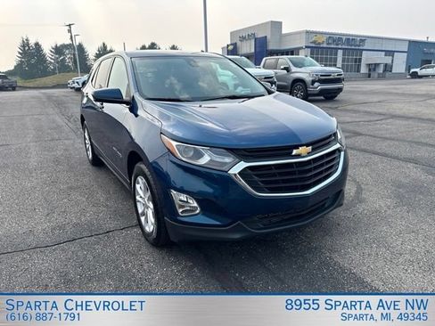 Used 2020 Chevrolet Equinox LT w/ Driver Convenience Package AWD/4WD image 1